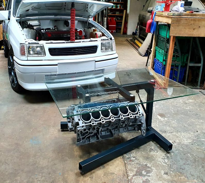 V12 Table