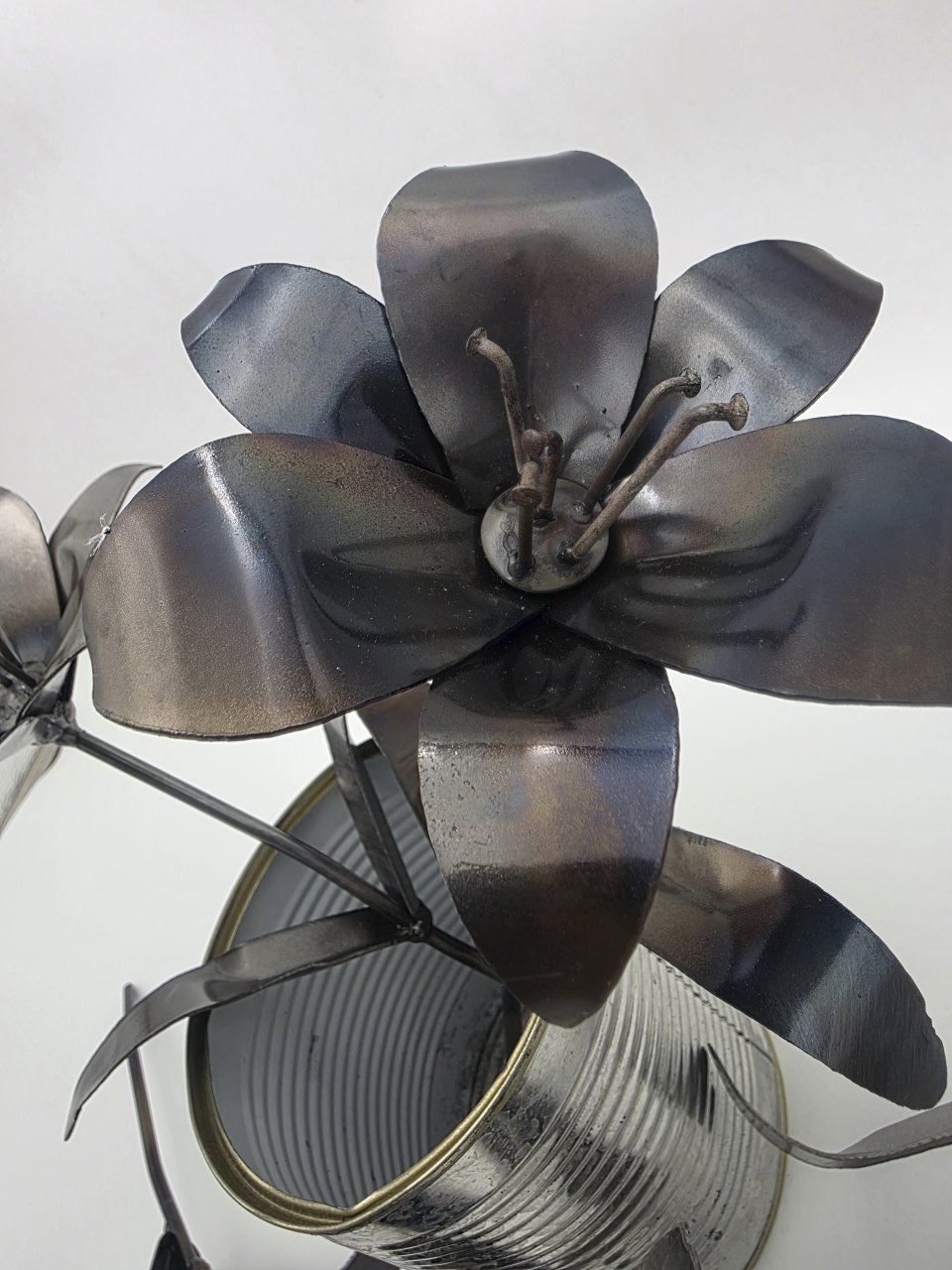 Eternal Steel Lily - Image 3